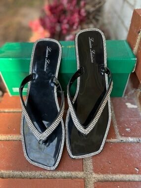 🆕Lauren Lorraine Black Rhinestone-Trim Square-Toe Flip Flops NEW Size 6